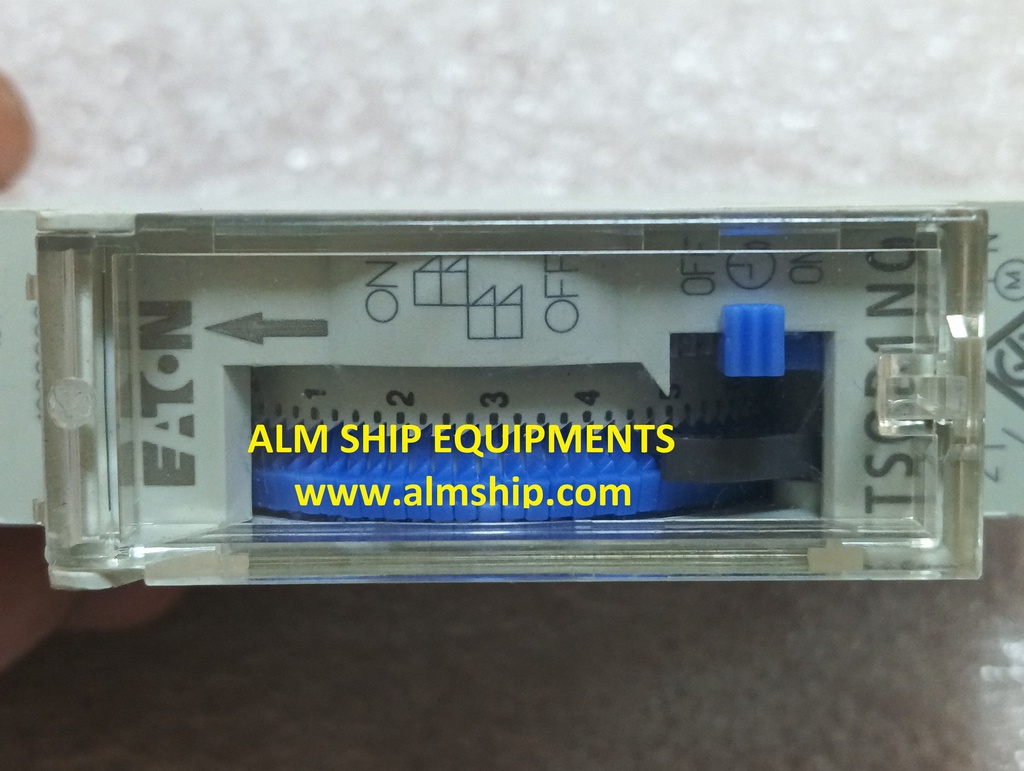 ANALOG TIMER / EATON/ TS0D1N0
