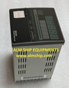 TEMPERATURE CONTROLLER/ YAMATAKE / SDC40