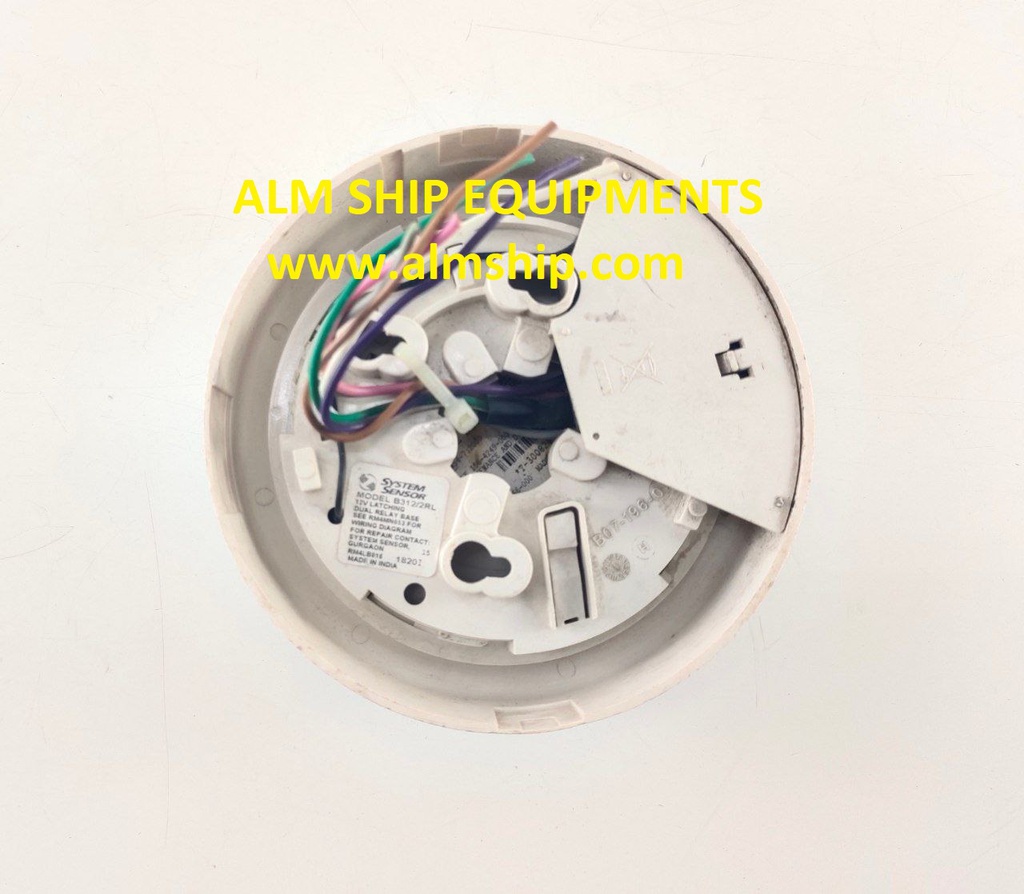 SMOKE DETECTOR WITH BASE