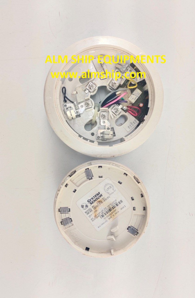 SMOKE DETECTOR WITH BASE