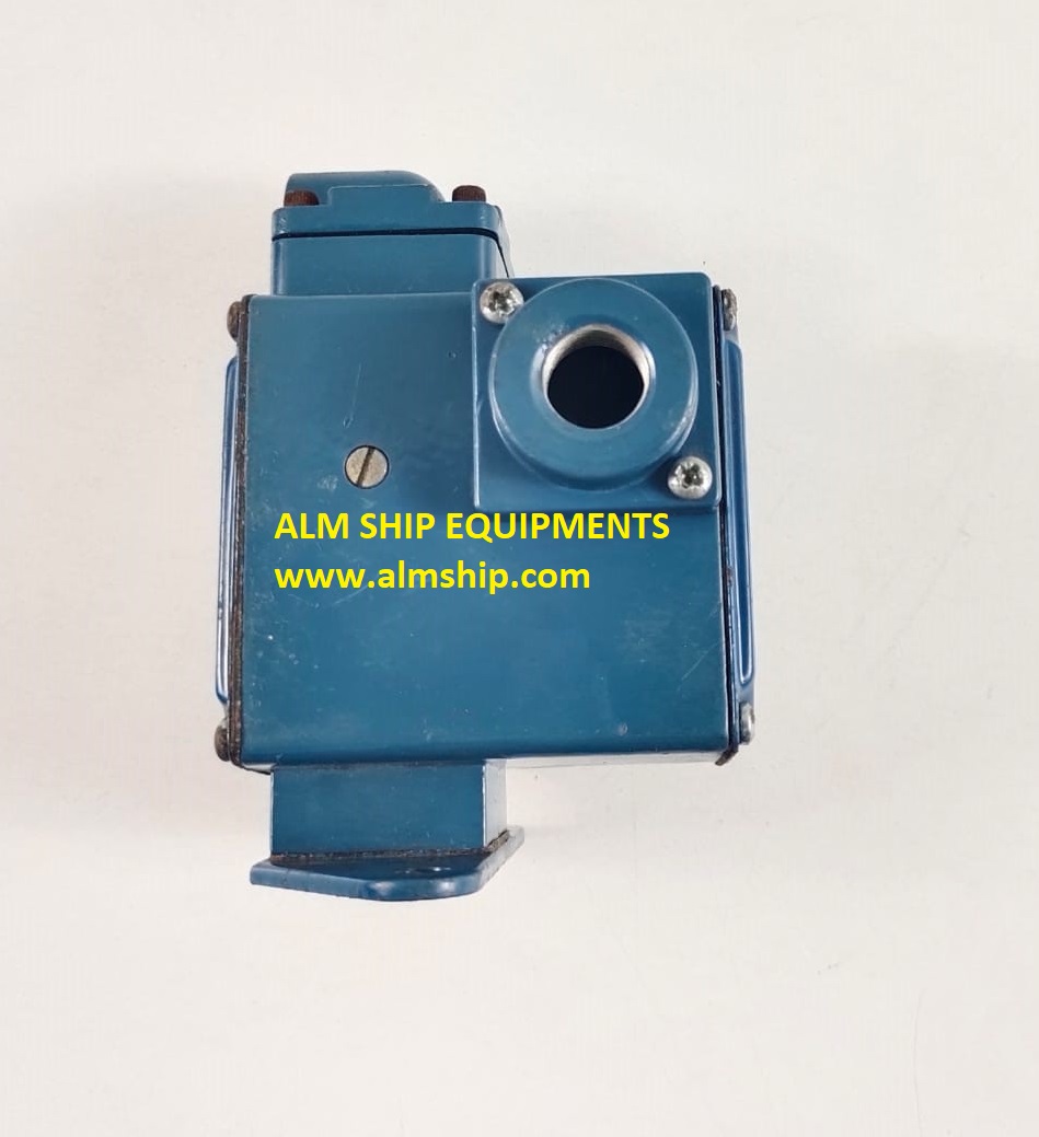 AMOT CONTROLS PRESSURE SWITCH 4140CK1V11AA0-EE