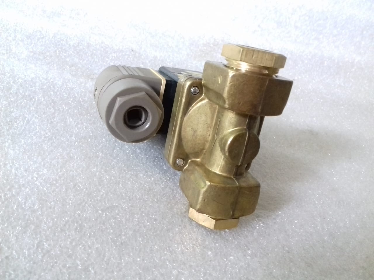 SOLENOID VALVE 180-A G 1/2 000 BURKERT