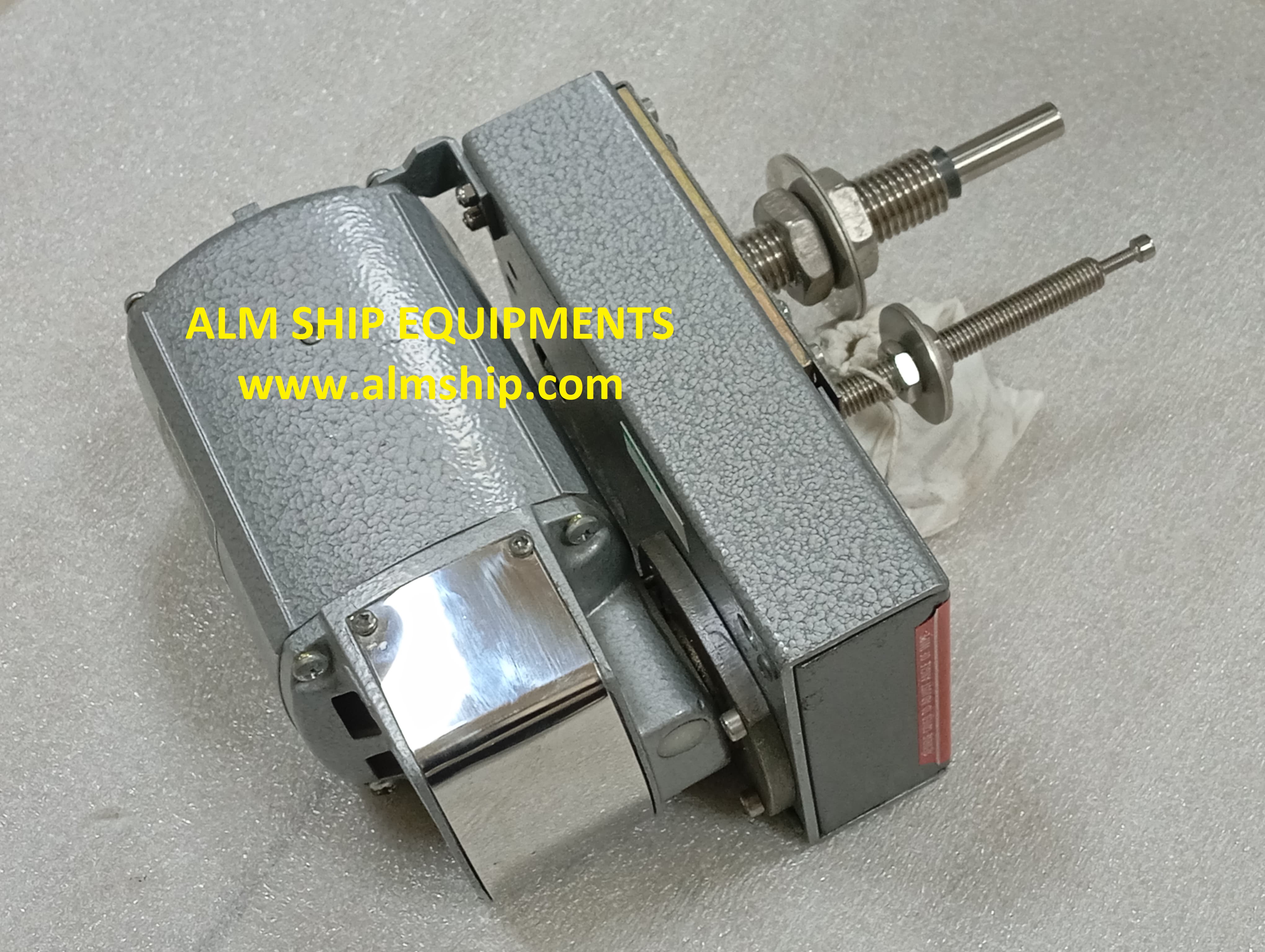 WIPER MOTOR WITH GEAR BOX / CONTROL BOX/ WYNSTRUMENTS/ WYN 67